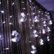 Декоративная гирлянда RD-070 штора LED белое свечение ∙ Гирлянда-штора RD-070 с шарами шарик в шарике LED белая