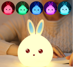 Детский светильник – ночник Зайчик LED Rabbit Soft Touch силиконовый со встроенным аккумулятором ∙ 7 режимов свечения